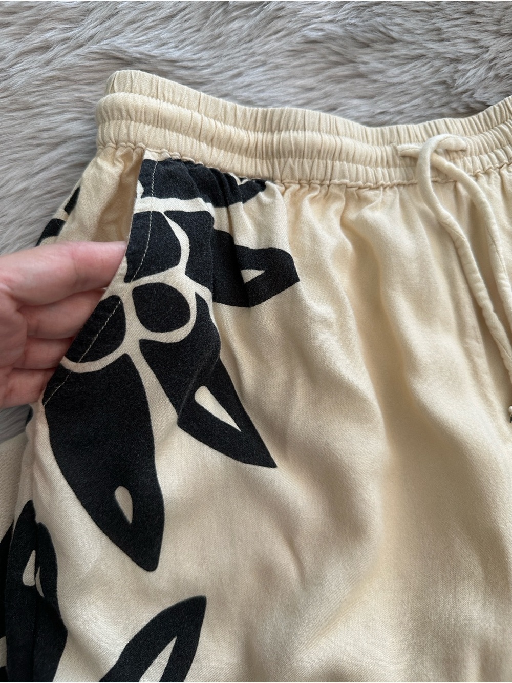 Farm Rio x Anthropologie Martina Pull-On Pants - Picture 9 of 13